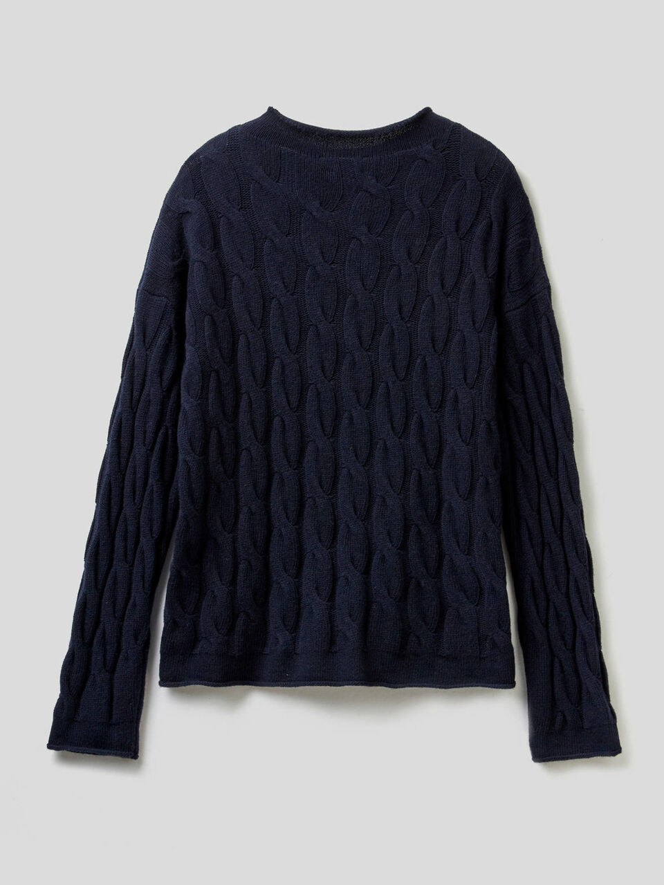 Cable knit sweater image number 2