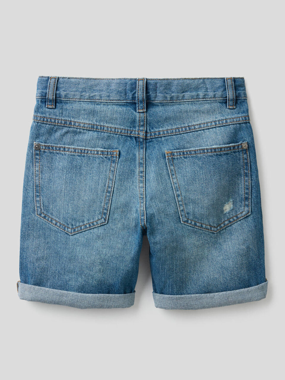 Worn look bermuda jeans image number 2