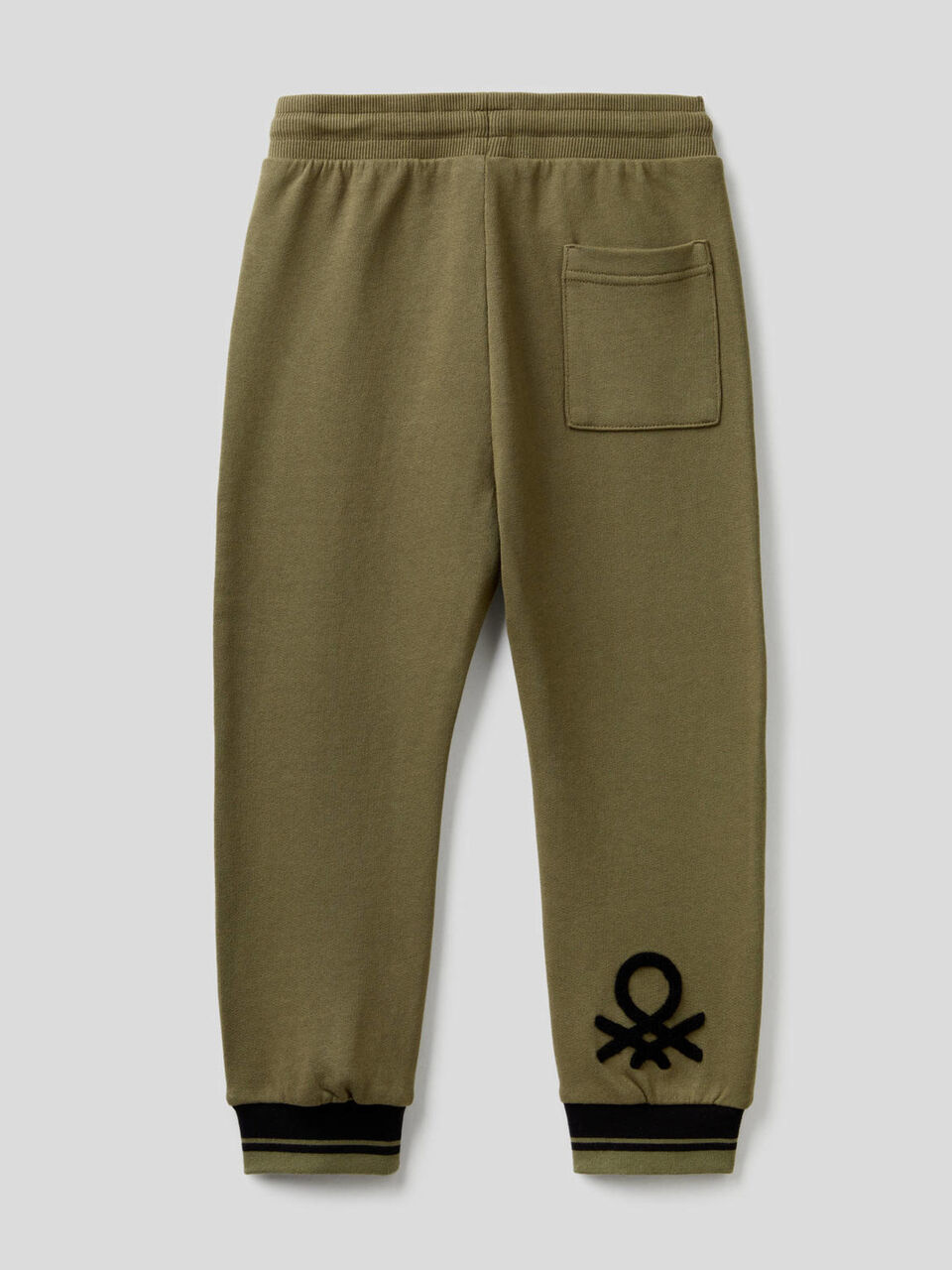 Sweatpants with kangaroo pocket image number 2