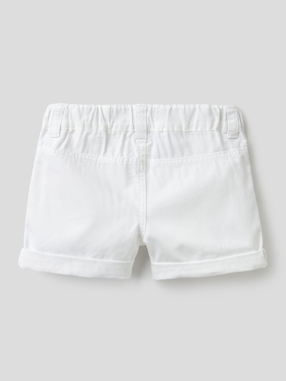 Bermudas in pure cotton canvas Junior Boy image number 2