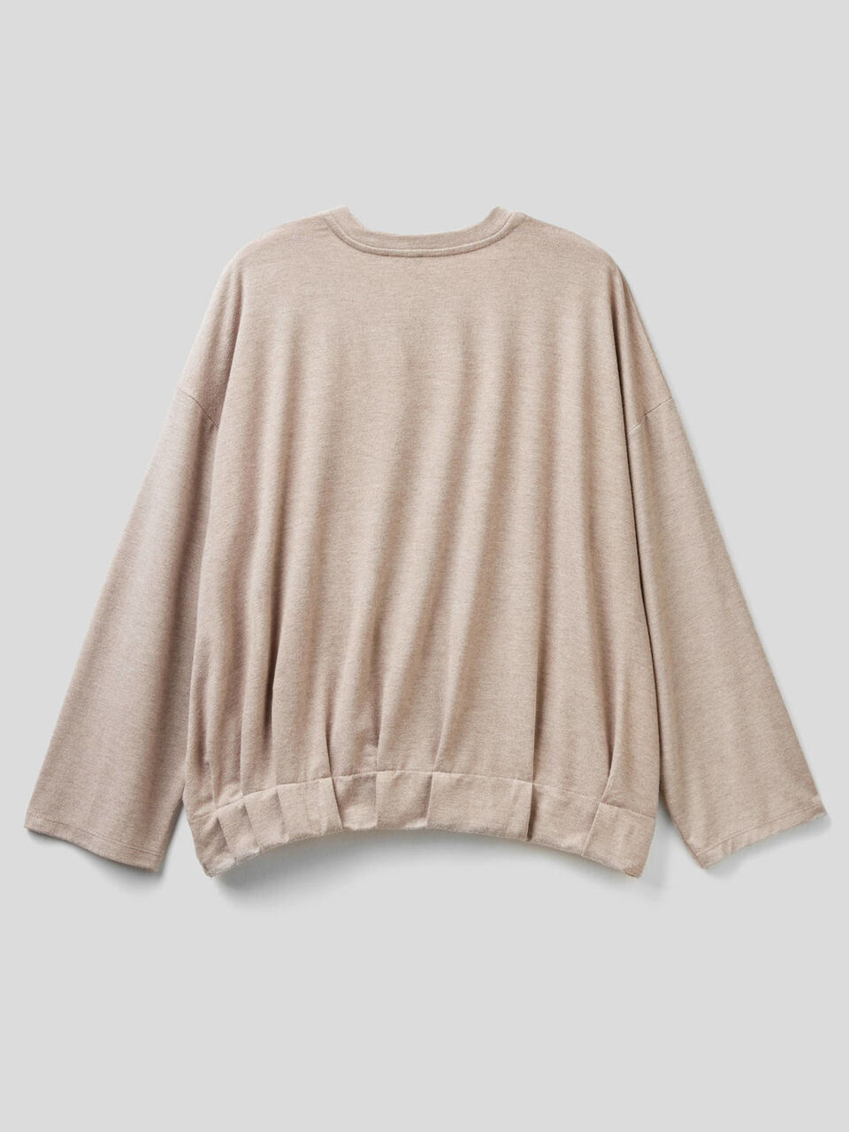 Flowy t-shirt with pleats image number 2