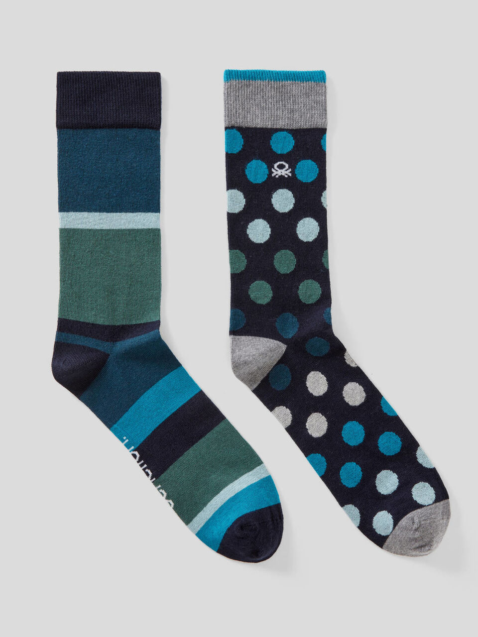 Two pairs of patterned socks image number 1