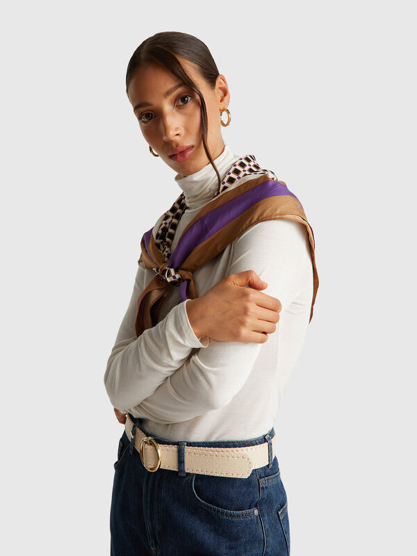 Turtleneck t-shirt in viscose and cashmere blend Turtleneck t-shirt in viscose and cashmere blend Women