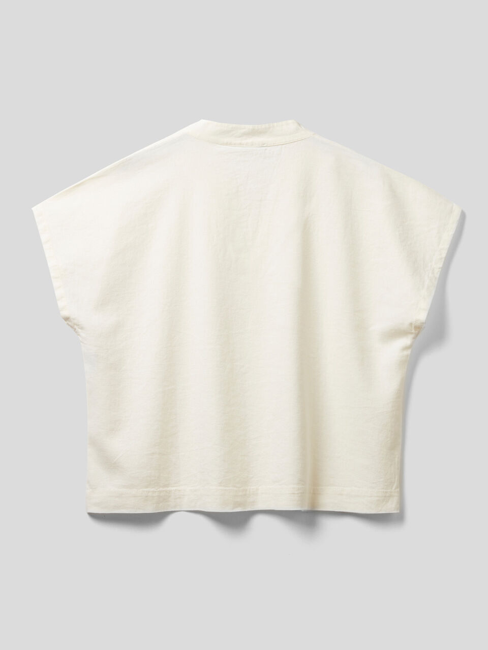 Shirt in viscose blend linen image number 2