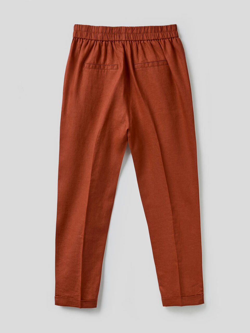 Cropped trousers in 100% linen image number 2