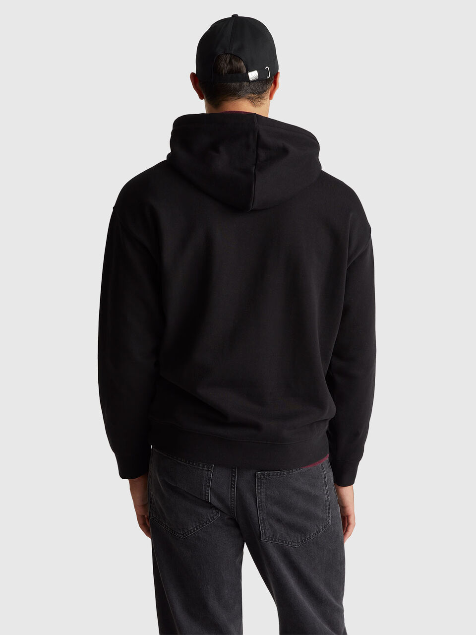 SWEATER W/HOOD image number null