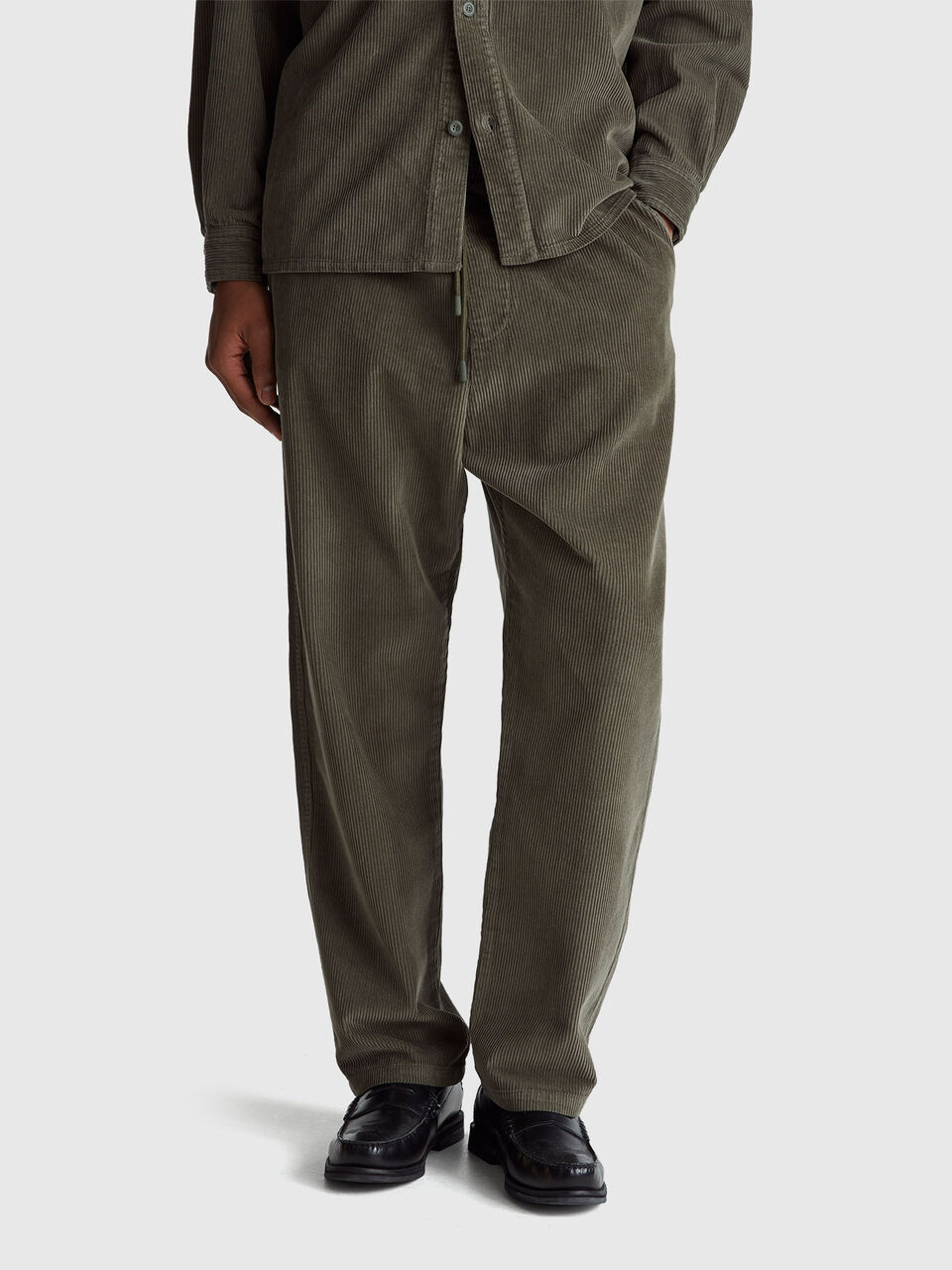 TROUSERS Men image number null
