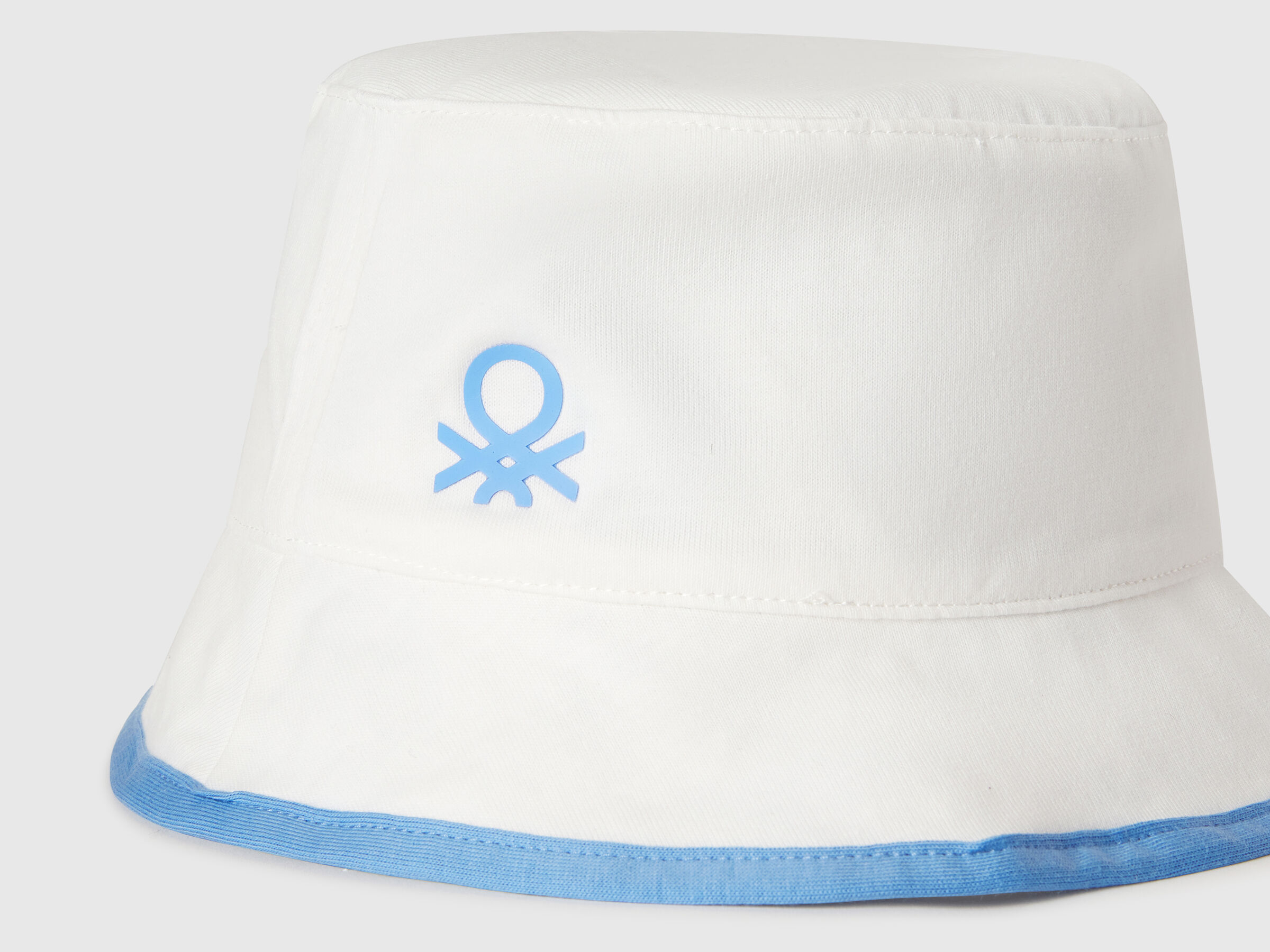 HAT Junior Boy image number 2