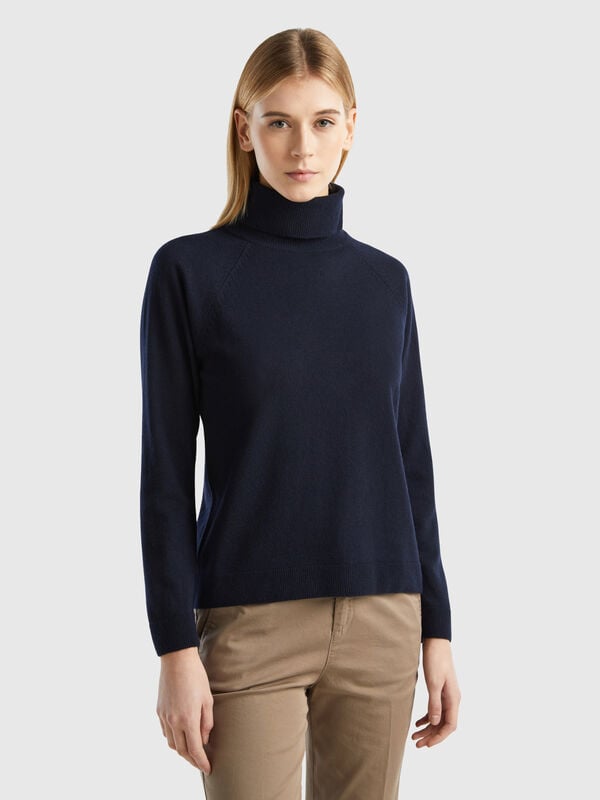 Midnight blue turtleneck sweater in cashmere and wool blend Women