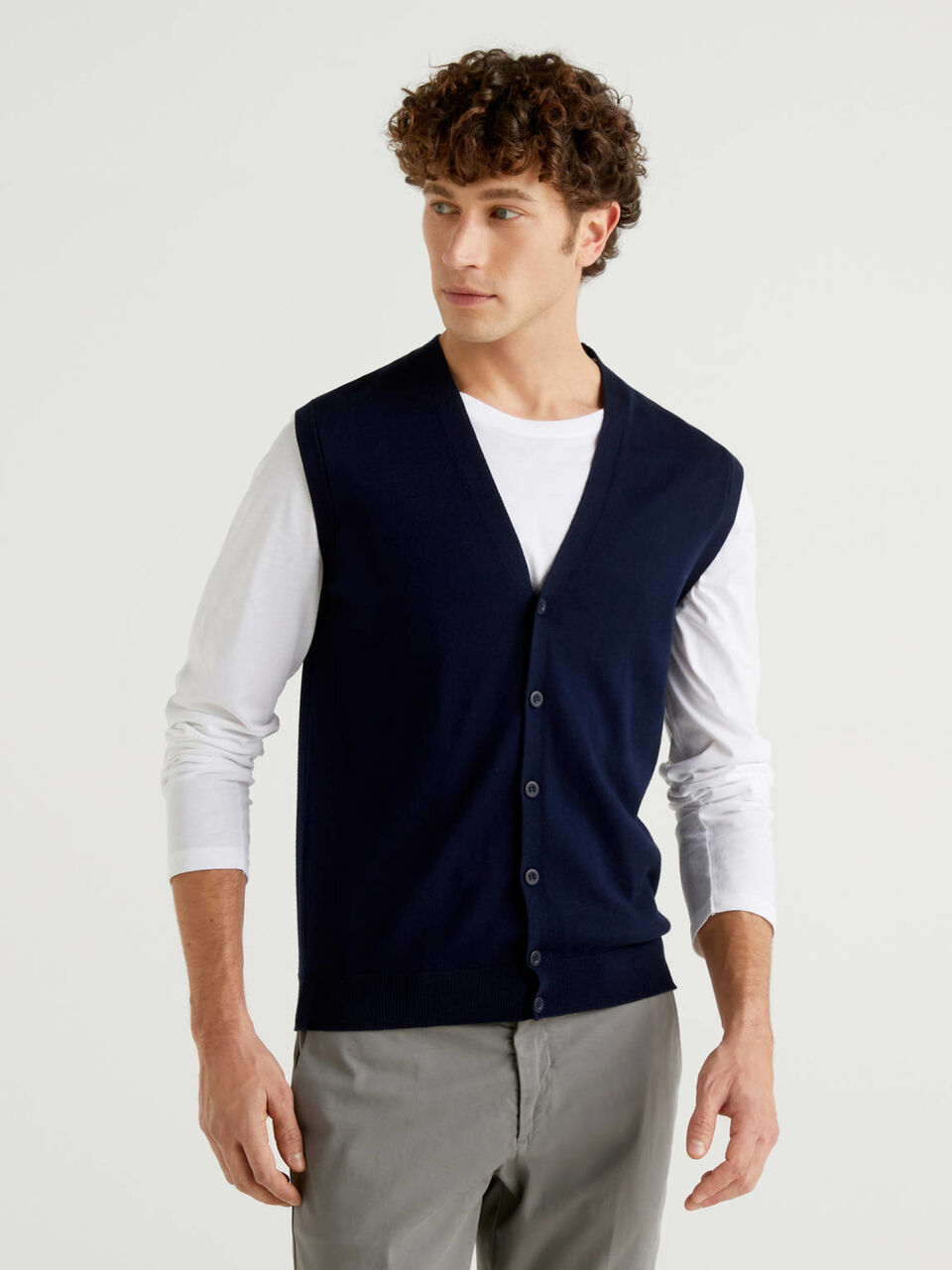 Pure cotton vest with buttons Men image number null