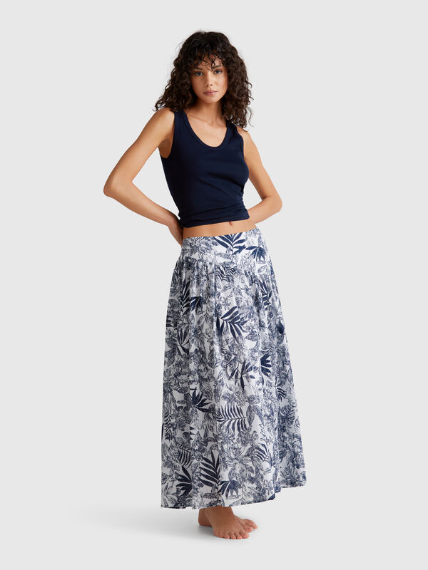 Long skirt with tropical print Women