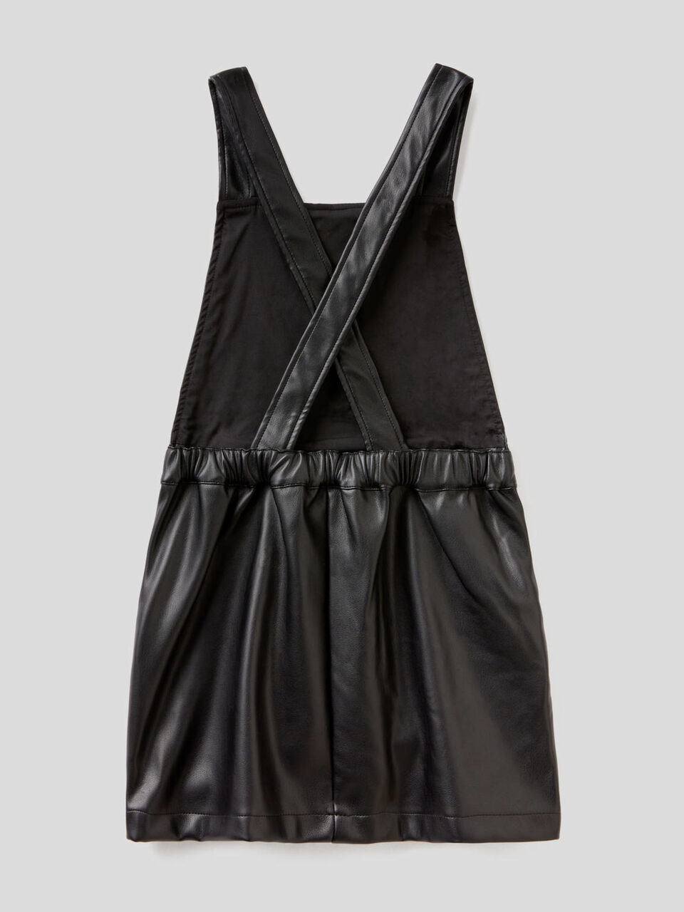 Overall skirt in imitation leather fabric image number 2