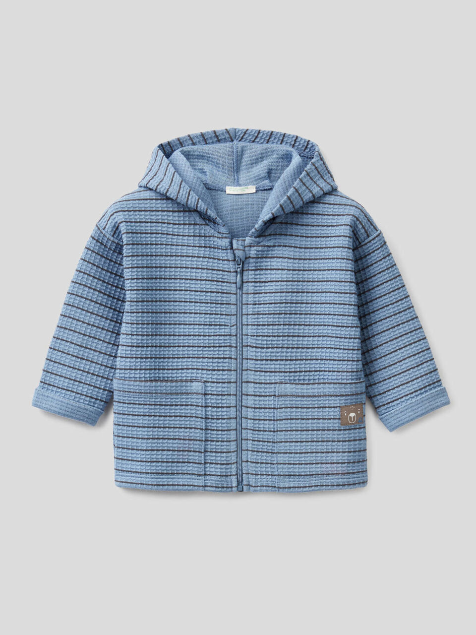 Striped sweatshirt with hood in organic cotton image number 1