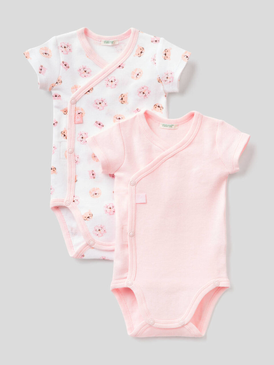 Two short sleeve bodysuits in organic cotton image number 1