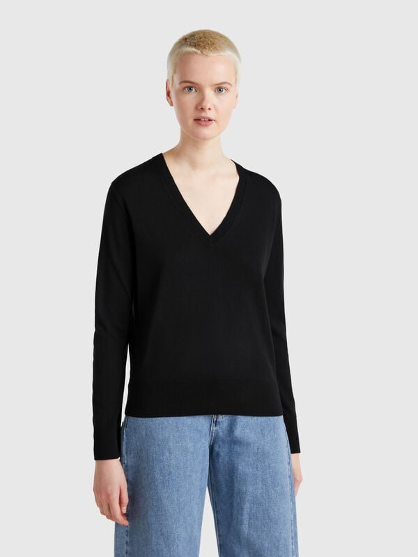 V-neck sweater in silk blend Women