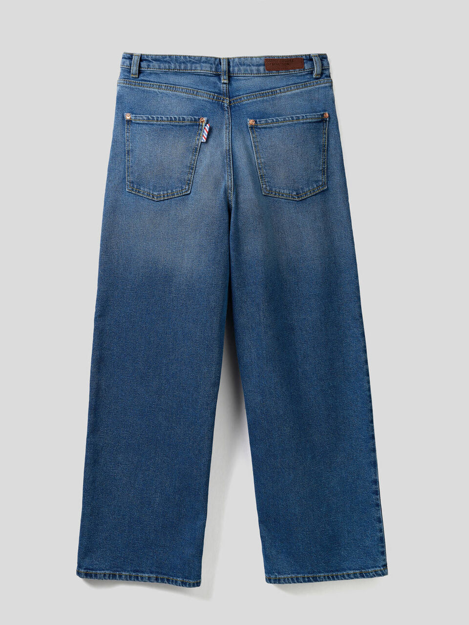 Mum fit jeans in stretch denim image number 2