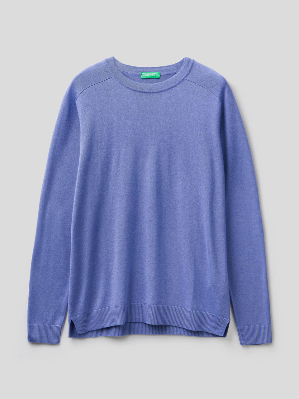 Solid colored crew neck sweater image number 1