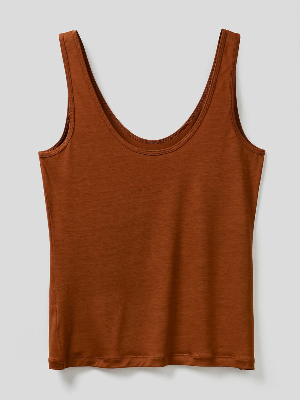 Tank top with round neck image number 2