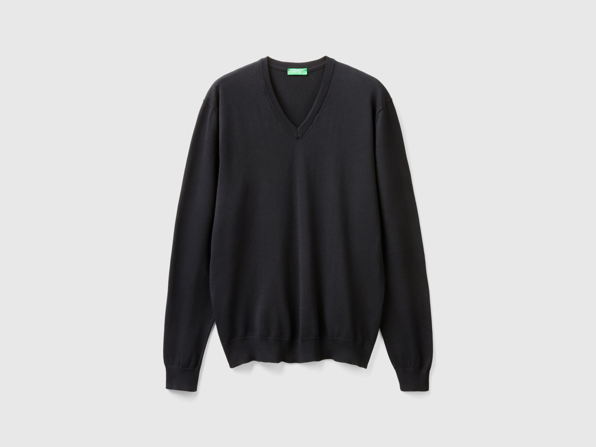 V NECK SWEATER L/S Men image number 3