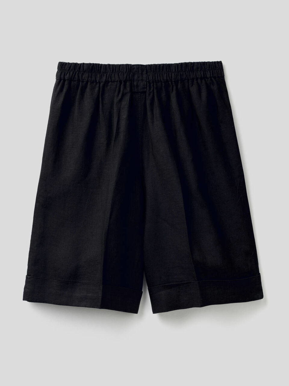 Bermudas in 100% linen image number 2