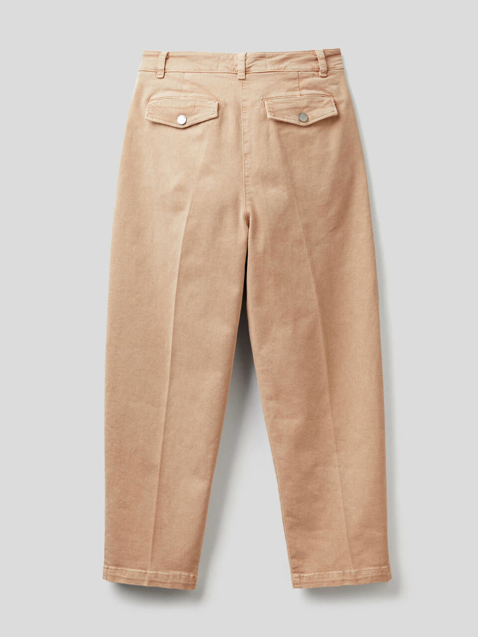 Carrot fit trousers with pleats image number 2