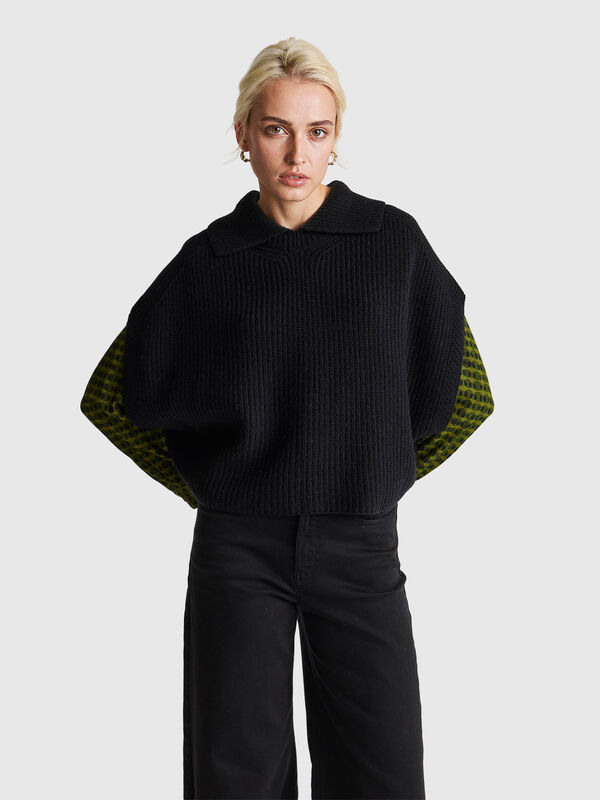 Cape with high collar Women