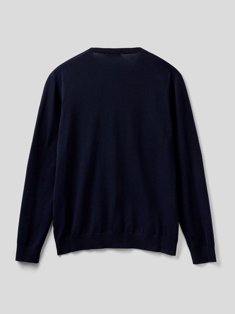 V-neck sweater in cotton blend image number 2