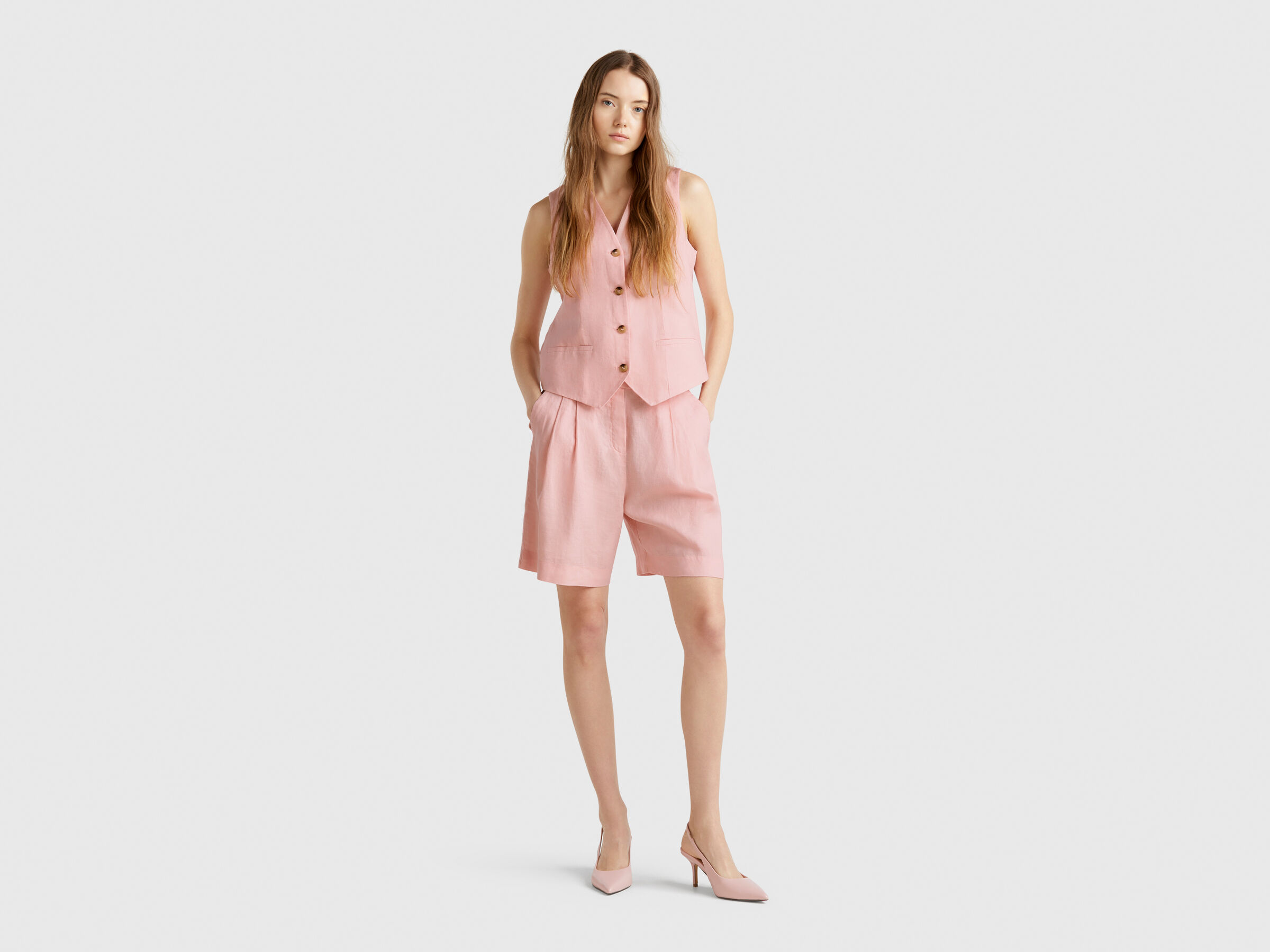 WAISTCOAT Women image number 2