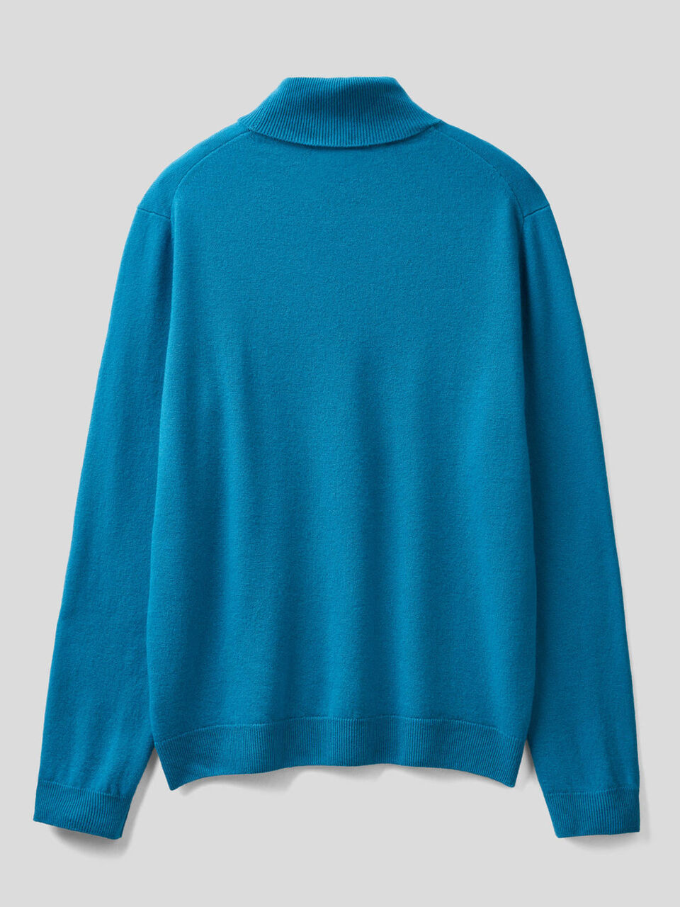 Turtleneck in pure virgin wool image number 2