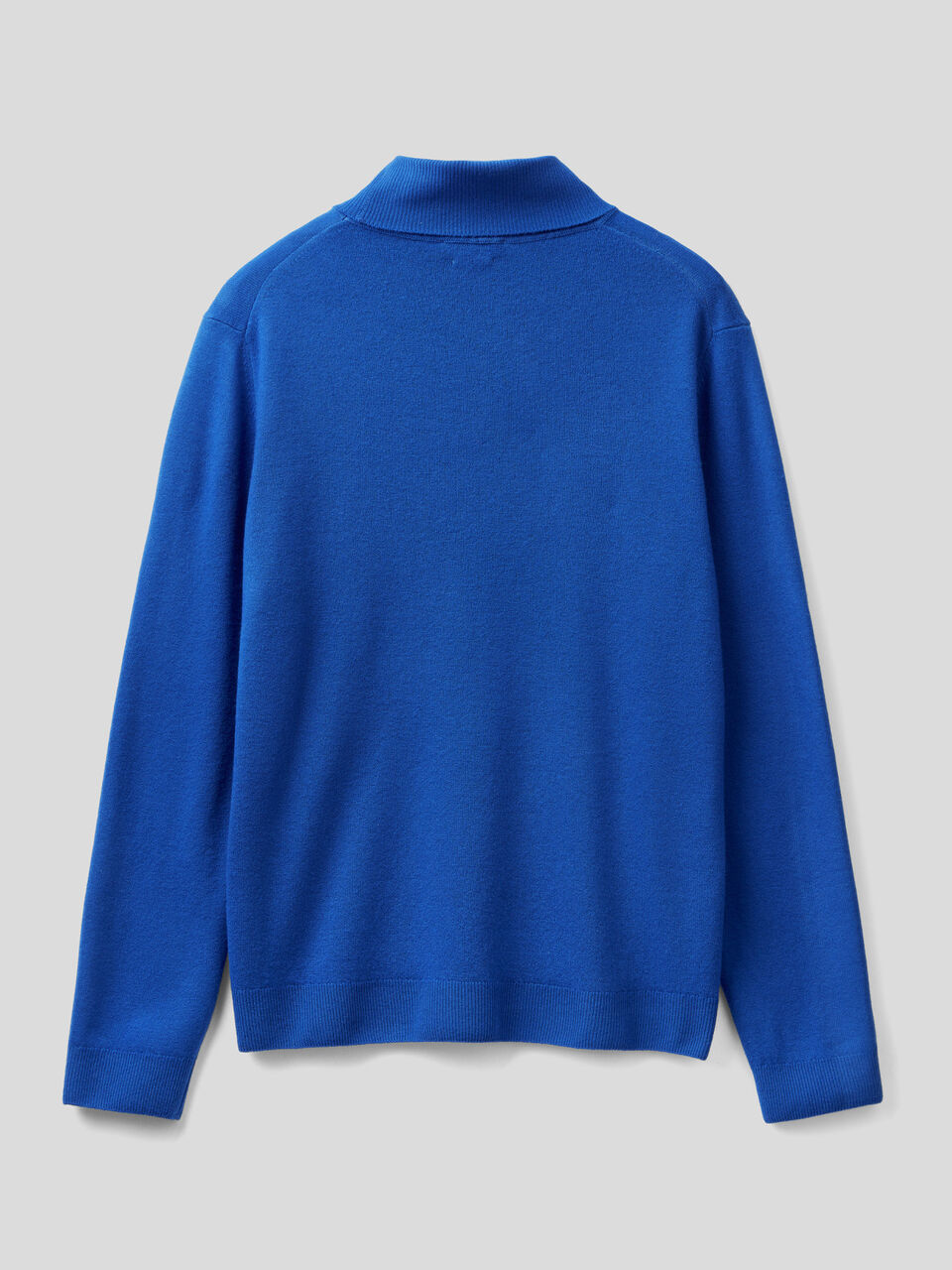 Turtleneck in pure virgin wool image number 2