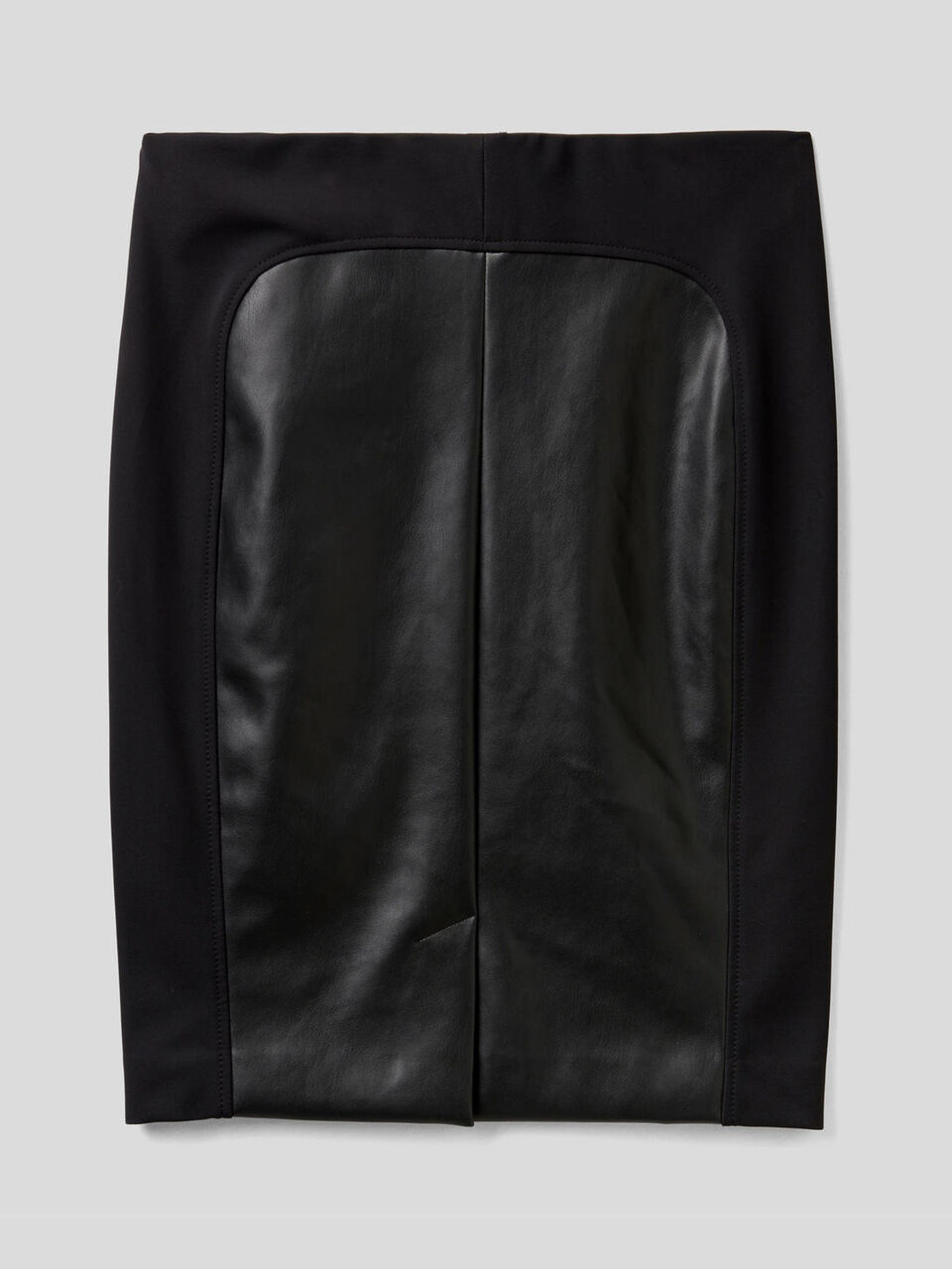 Pencil skirt with stretch inserts image number 2