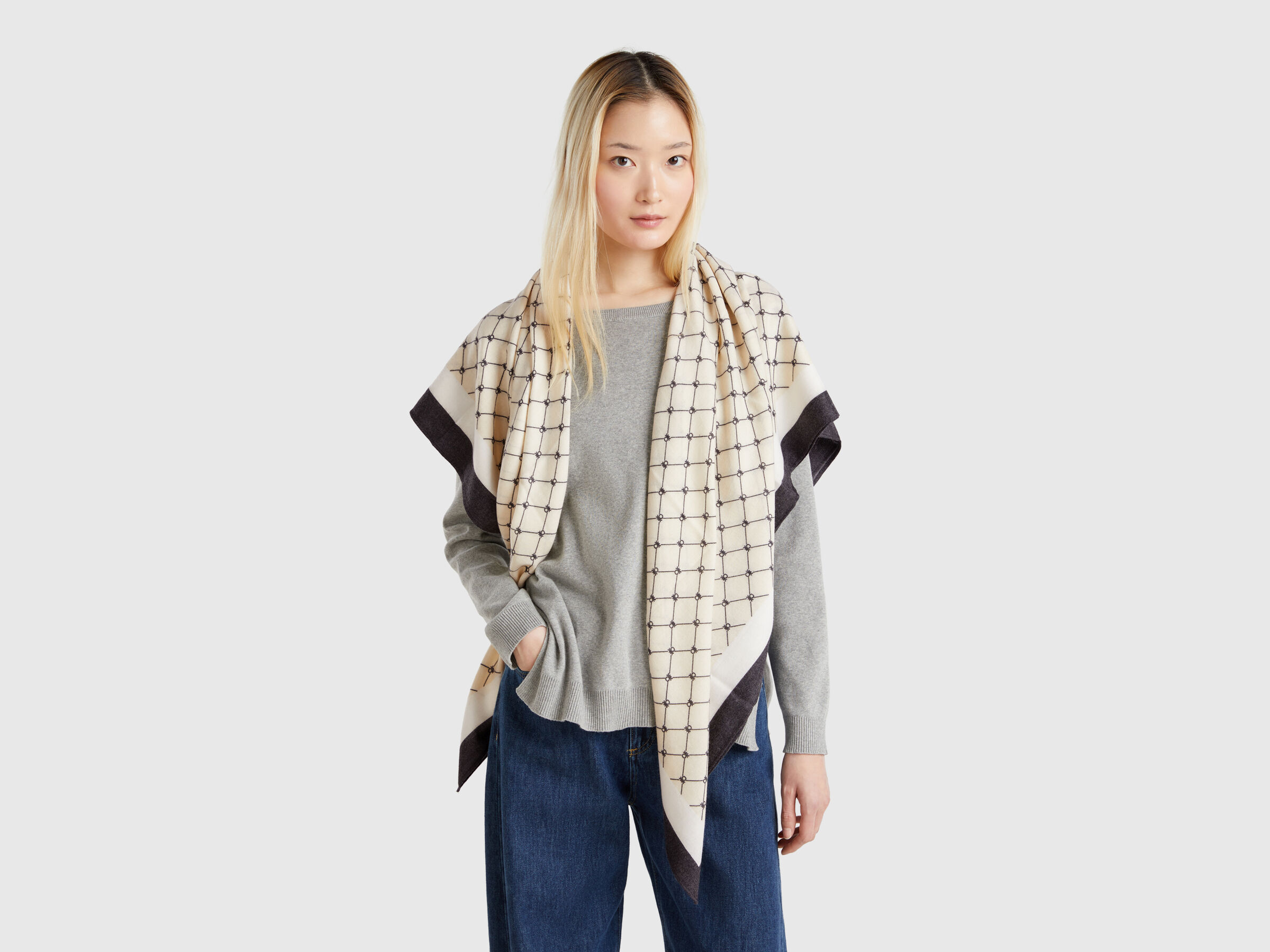 SQUARE SCARF Women image number 2