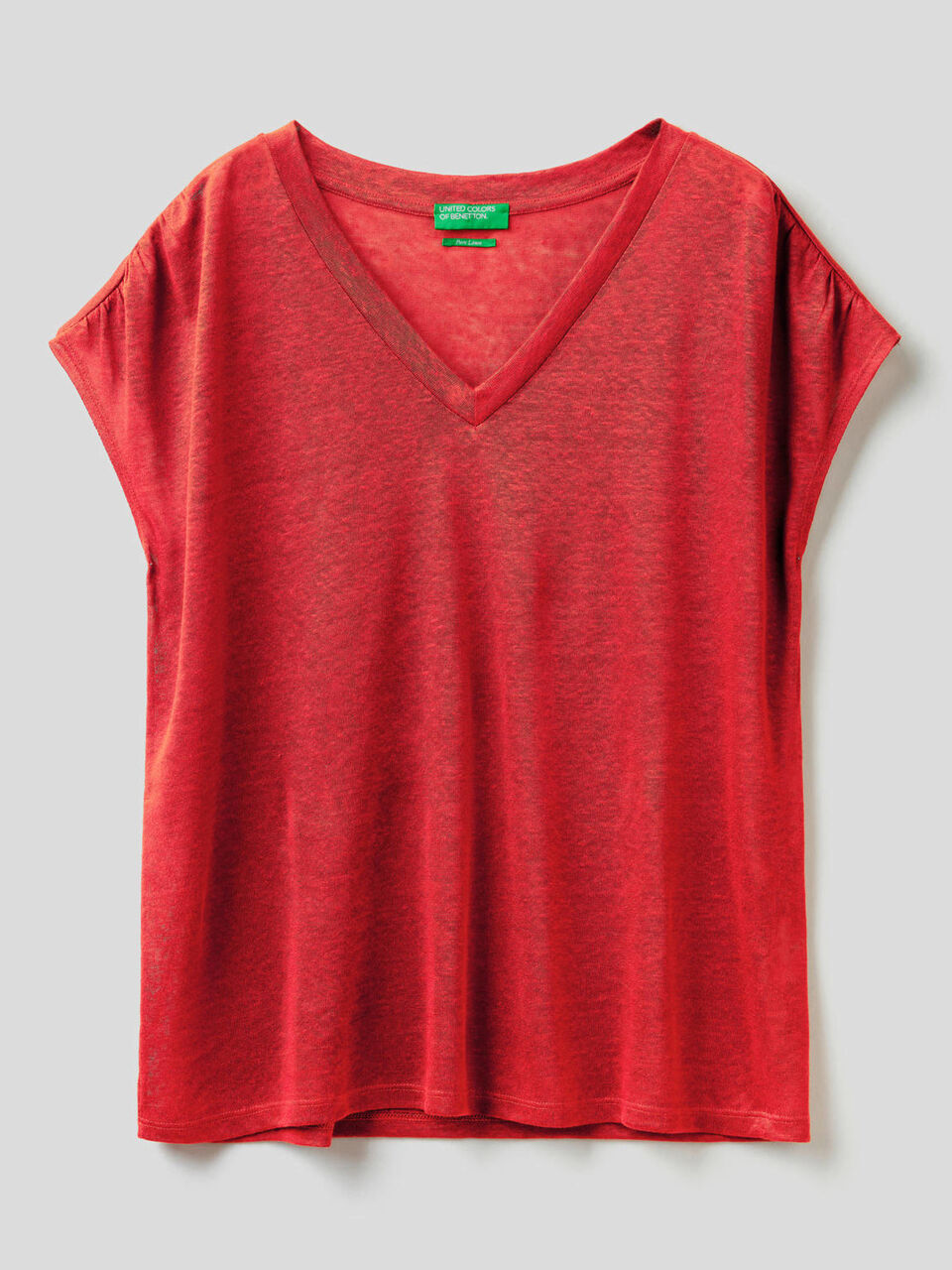Top with V-neck in pure linen image number 1