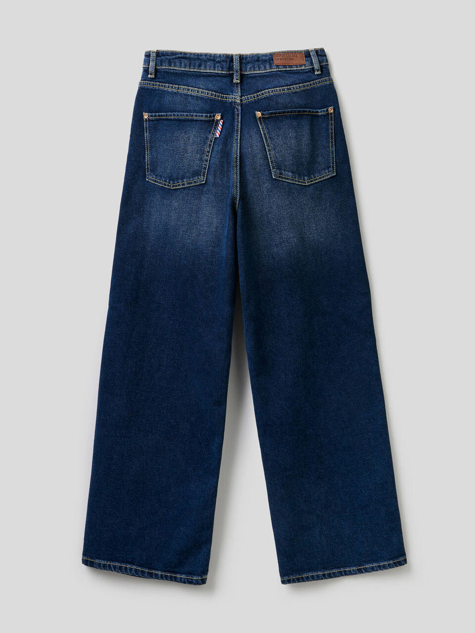 Mum fit jeans in stretch denim image number 2