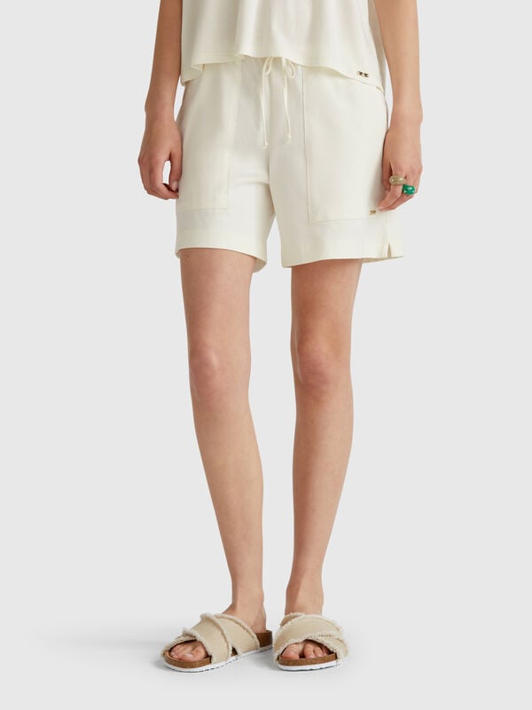 Shorts with drawstring Women