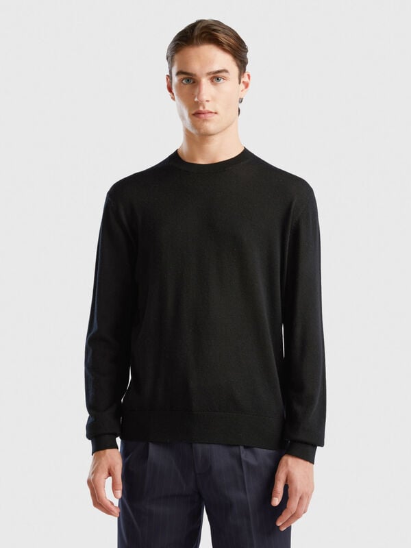 Black sweater in pure Merino wool Men