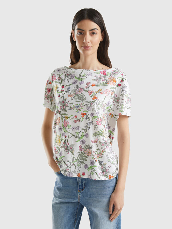 T-shirt with floral print Women