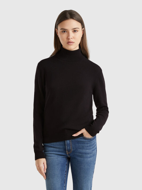 Black turtleneck sweater in pure Merino wool Women