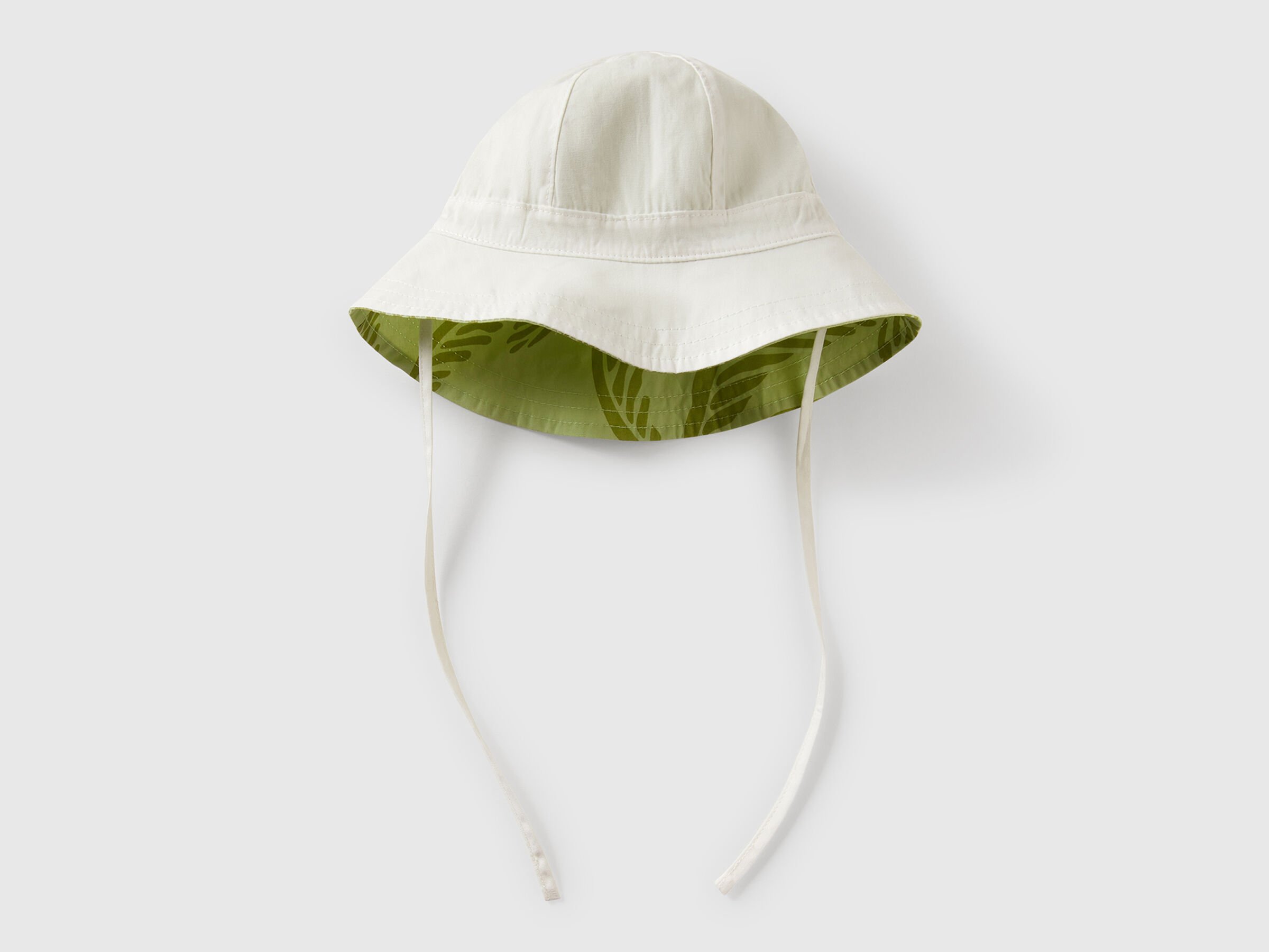HAT New Born (0-18 months) image number 0