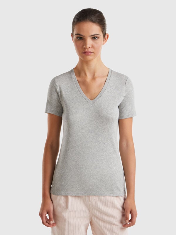 Pure cotton t-shirt with V-neck Women