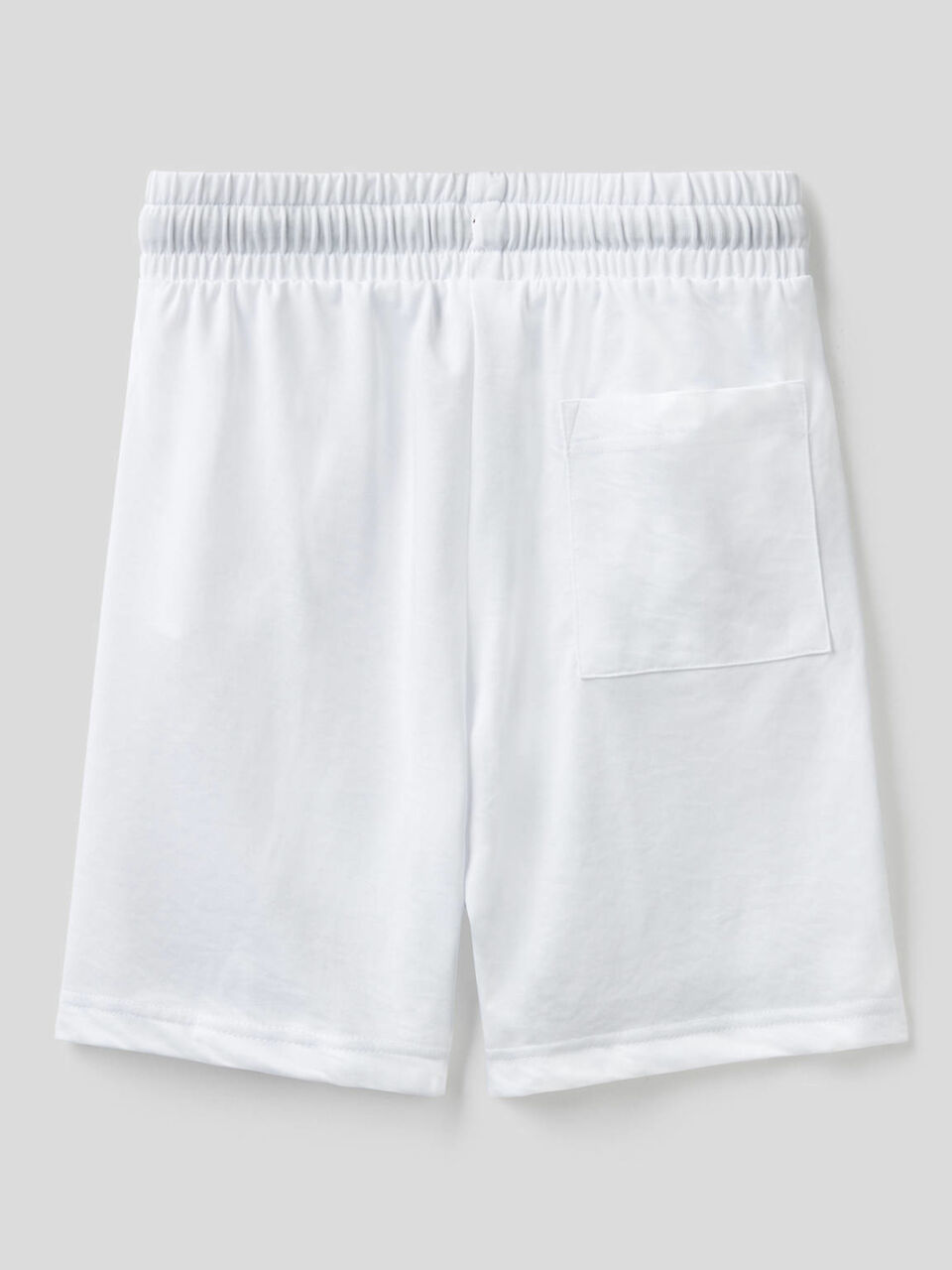 Sporty bermudas image number 2