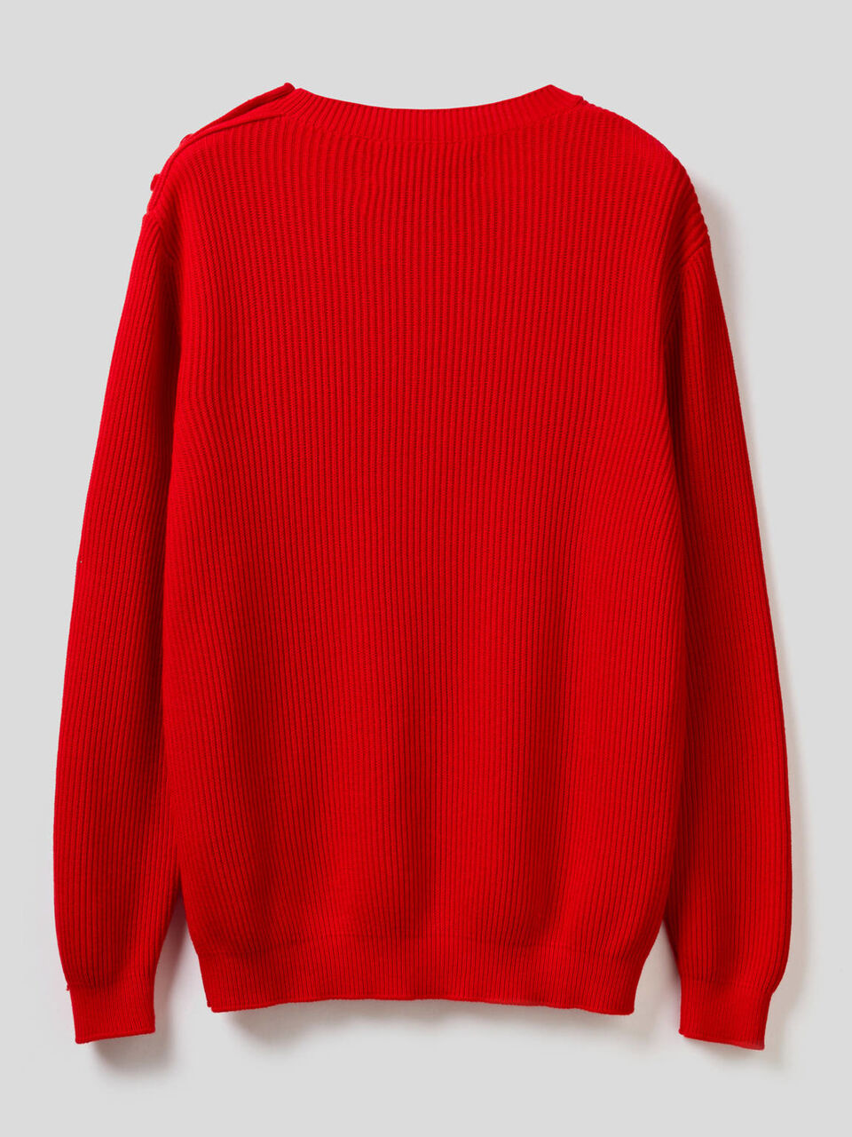 Sweater with buttons on the shoulders image number 2