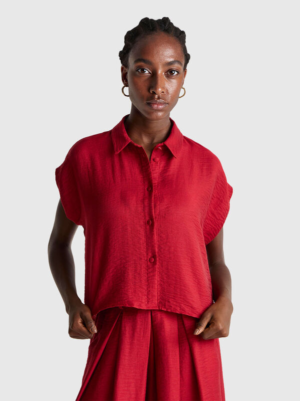 Boxy fit sleeveless shirt Women