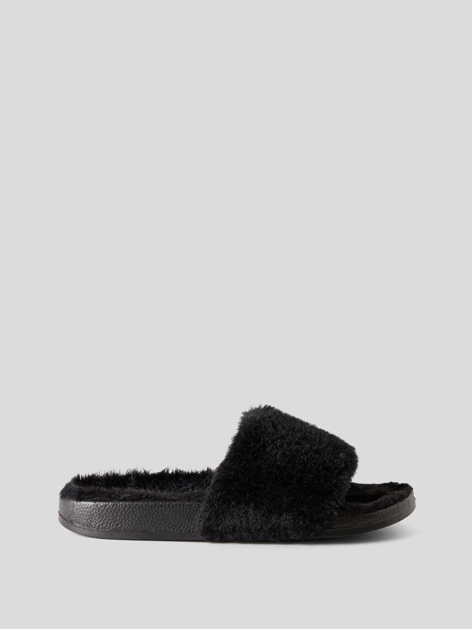 Faux fur sliders image number 1