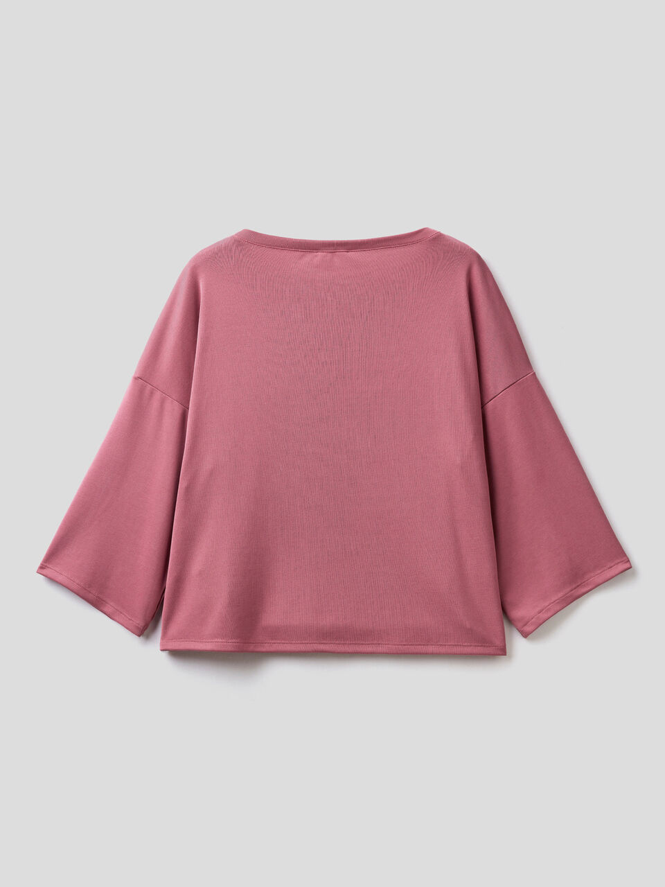 Cropped t-shirt with 3/4 sleeves image number 2