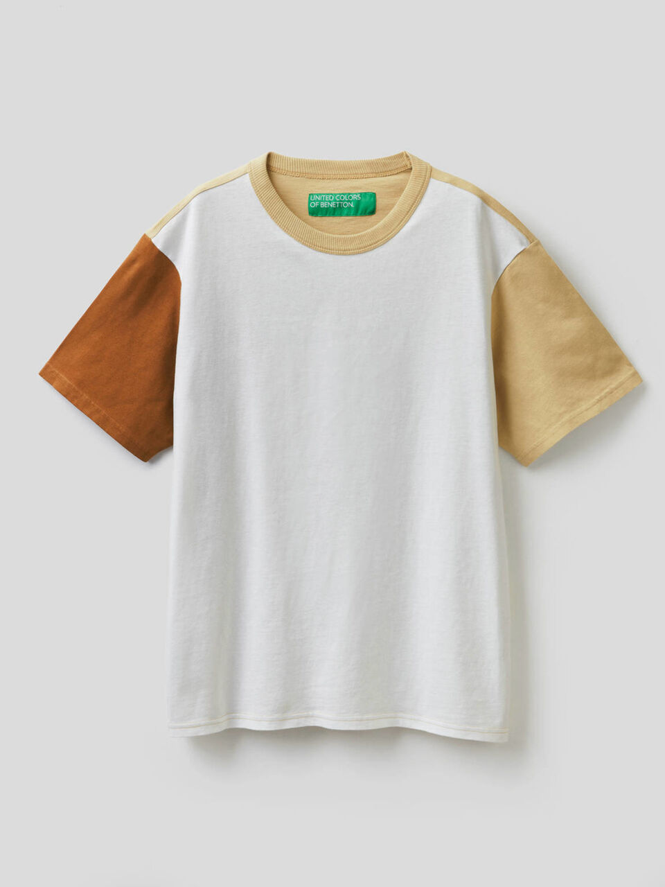 Color block short sleeve t-shirt image number 1