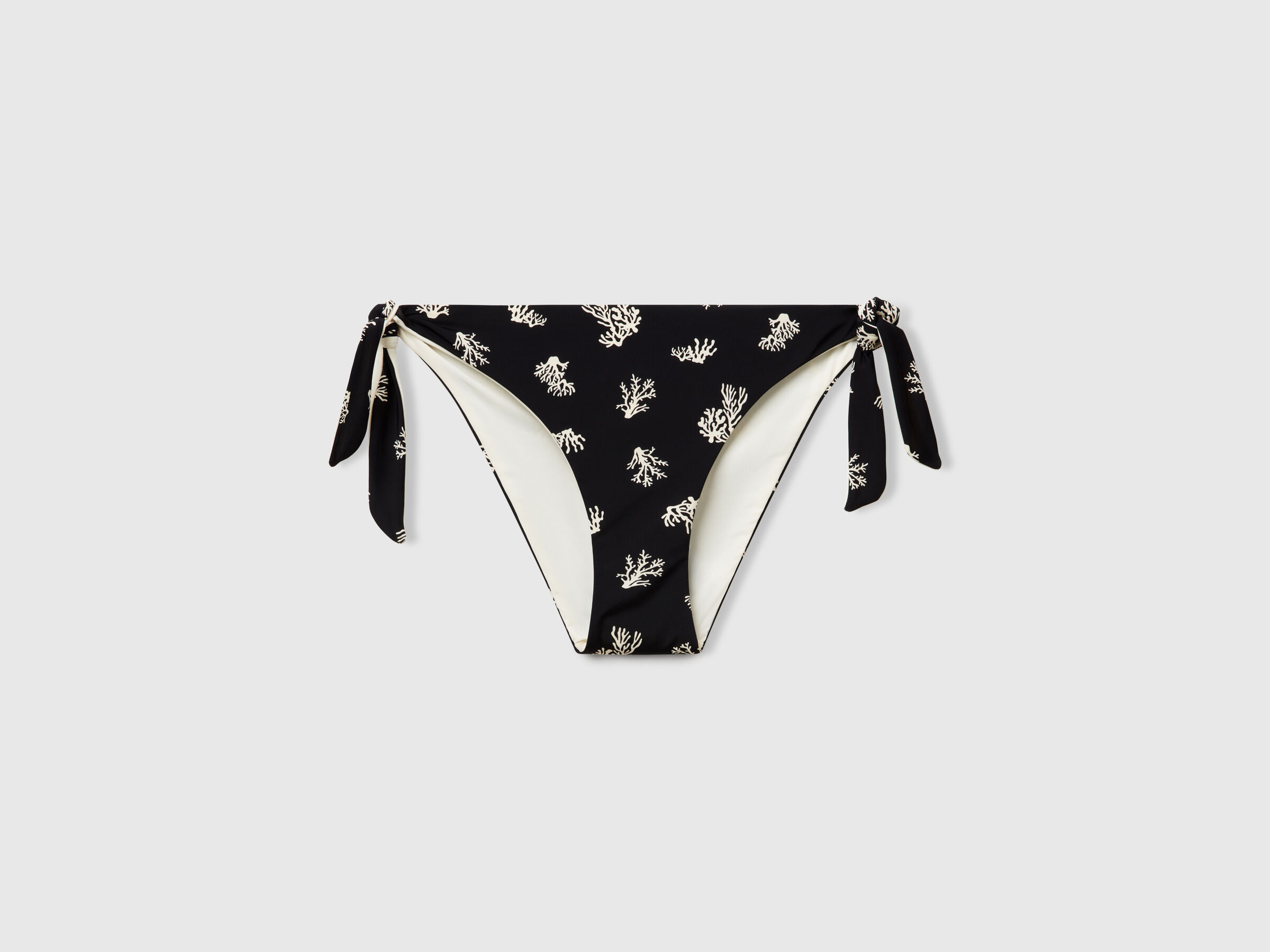 SWIMMING BRIEFS Women image number 2