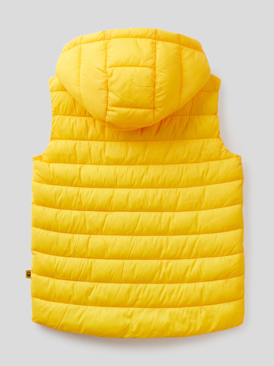 Sleeveless jacket with hood image number null
