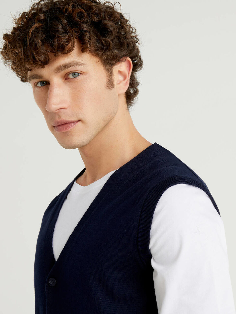 Pure cotton vest with buttons Men image number null