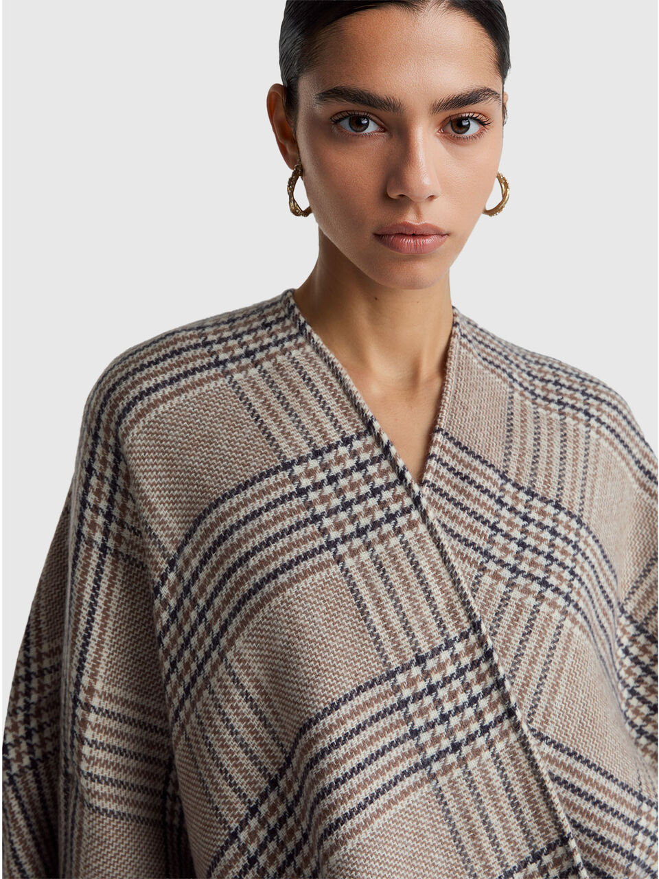 CAPE Women image number null